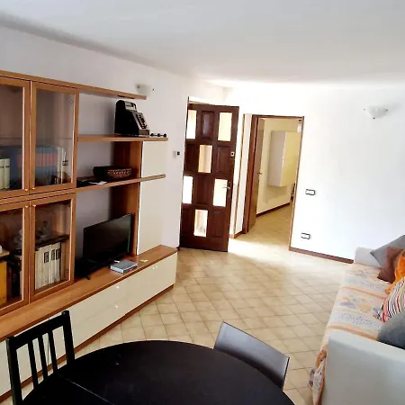 Borgo Volciano Garda App.2 罗伊